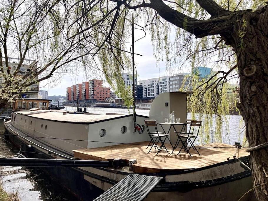 Prague On Boat, Privat Pier, Free Parking Hotel Exterior photo