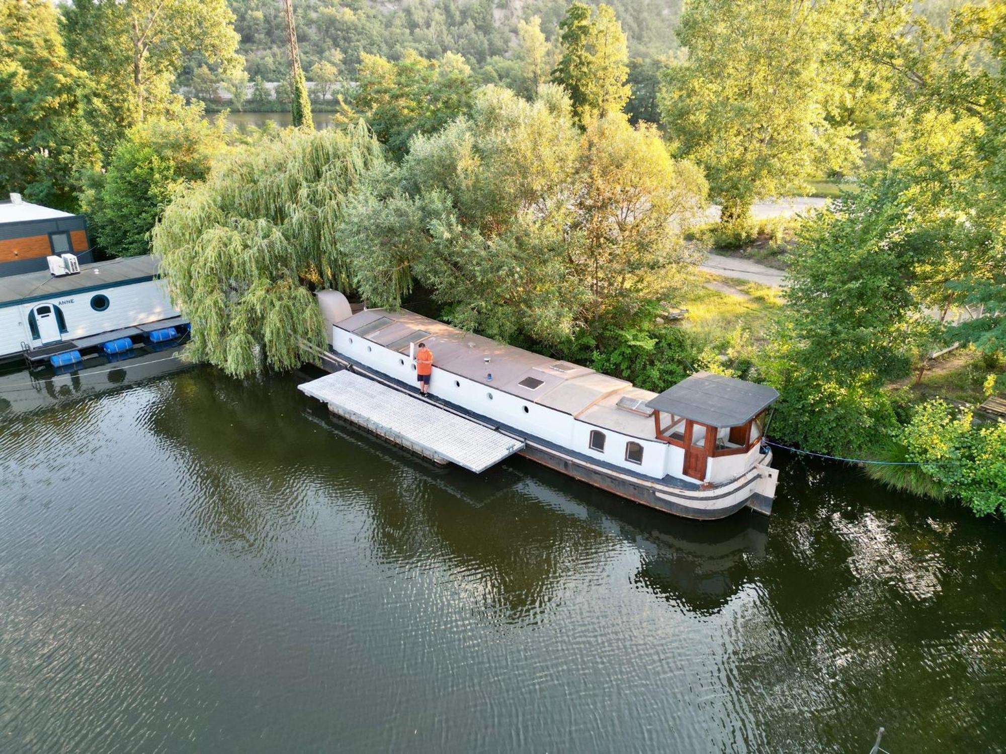 Prague On Boat, Privat Pier, Free Parking Hotel Exterior photo